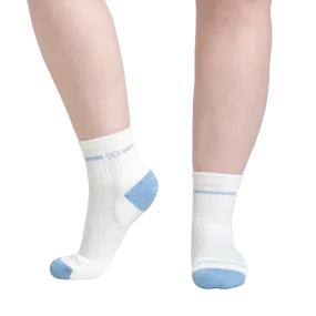 9501 Women's Single Stripe Cushioned Quarter Socks by Wide Open