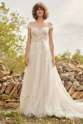 Love Allure Lace Applique Wedding Dress