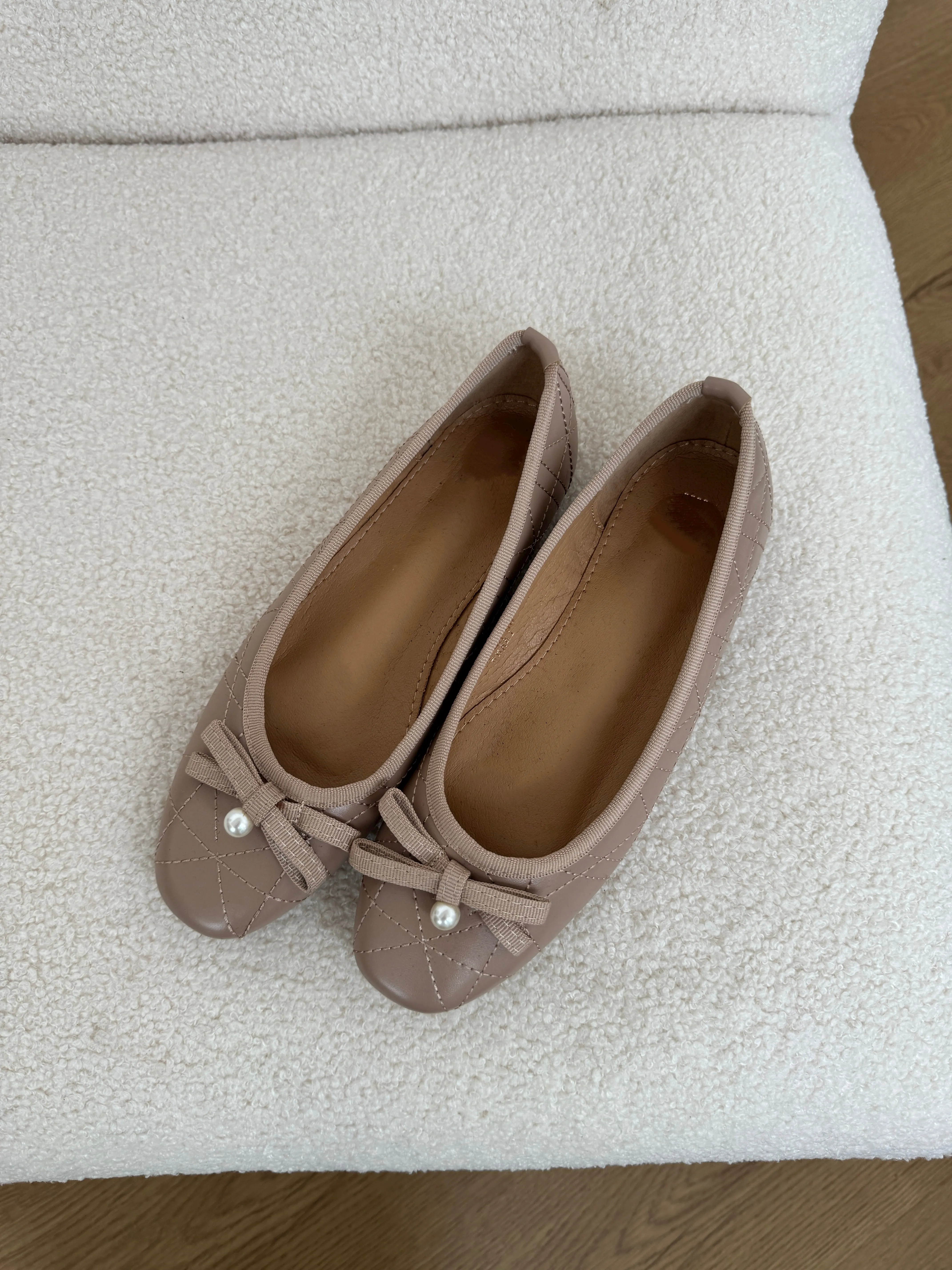 ria ballet flats in nude